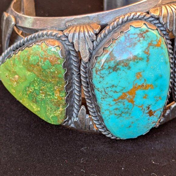 Stunning Vintage Navajo Sterling Silver Four-Stone Turquoise Cuff Bracelet - Picture 8 of 13